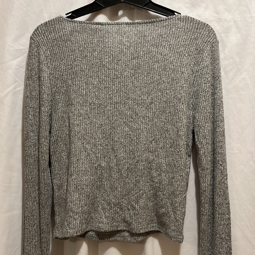 NWT PacSun Gray Crop Sweater V-Neck - Picture 4 of 4